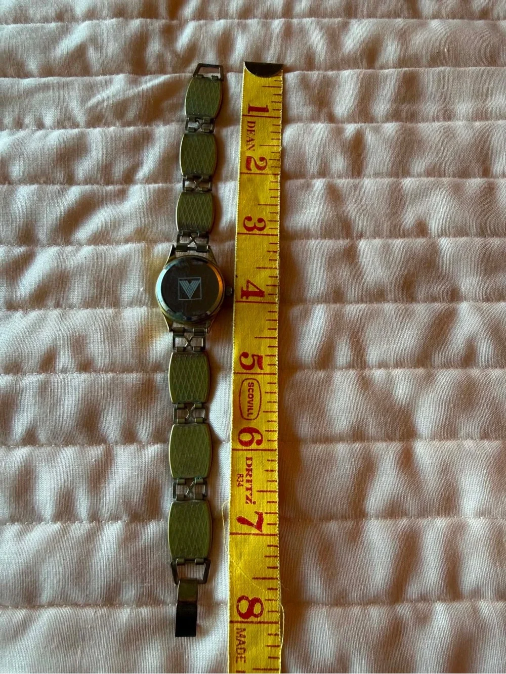 Quartz Women's Damascene Style Bracelet Watch ( working )